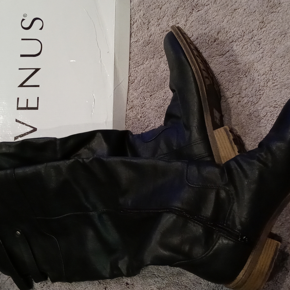 Over the knee boot